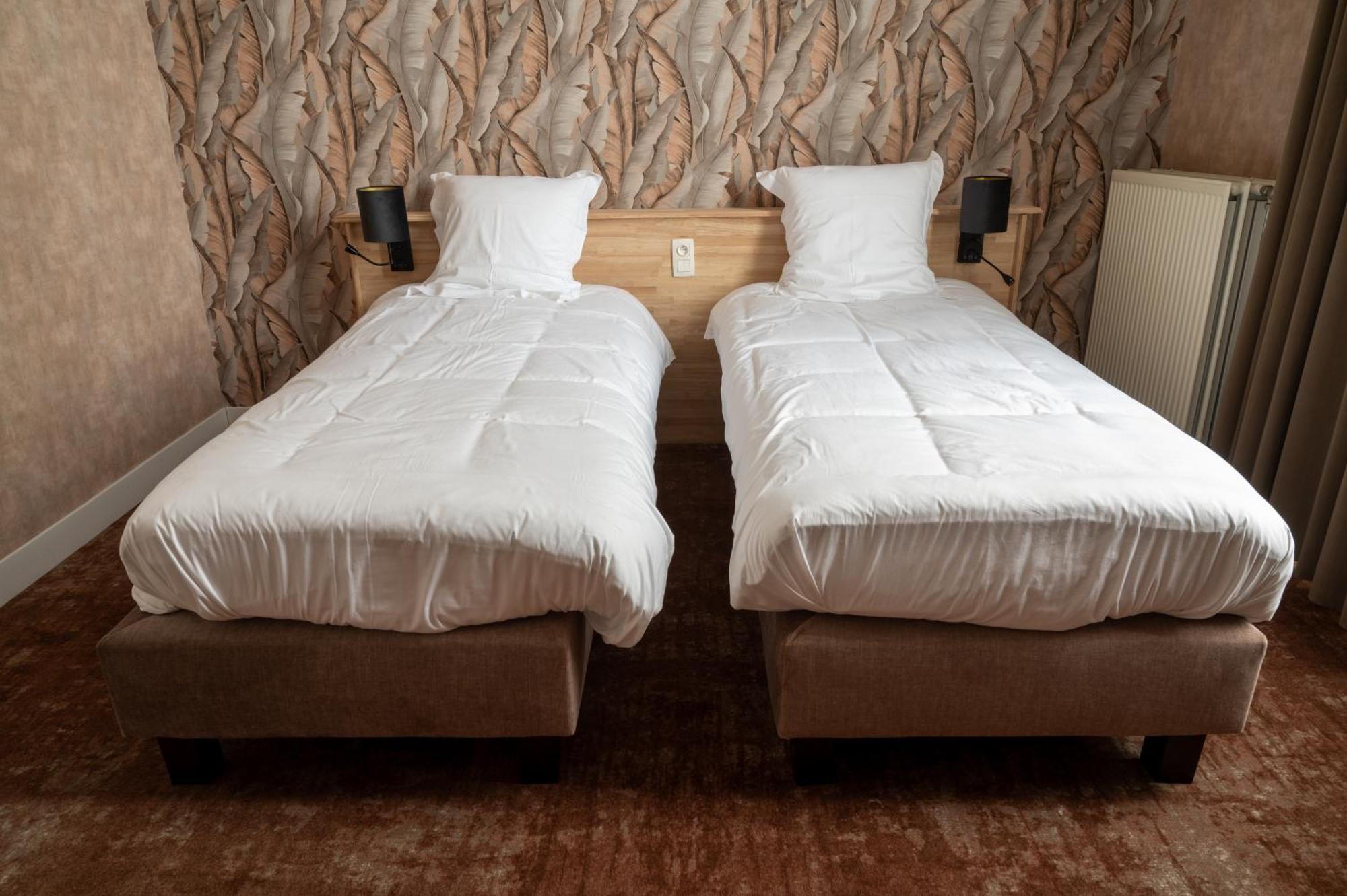 Hotel Canteklaar 데한 외부 사진