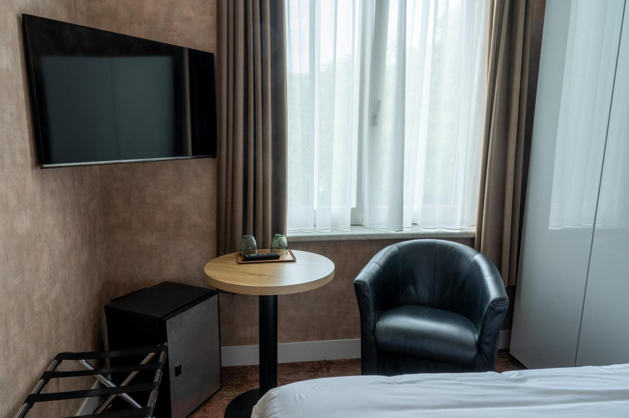 Hotel Canteklaar 데한 외부 사진